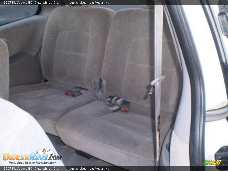 2005 Kia Sedona EX Clear White / Gray Photo #32