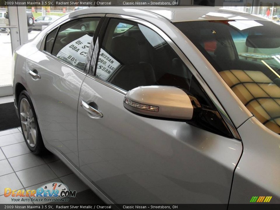 2009 Nissan Maxima 3.5 SV Radiant Silver Metallic / Charcoal Photo #11