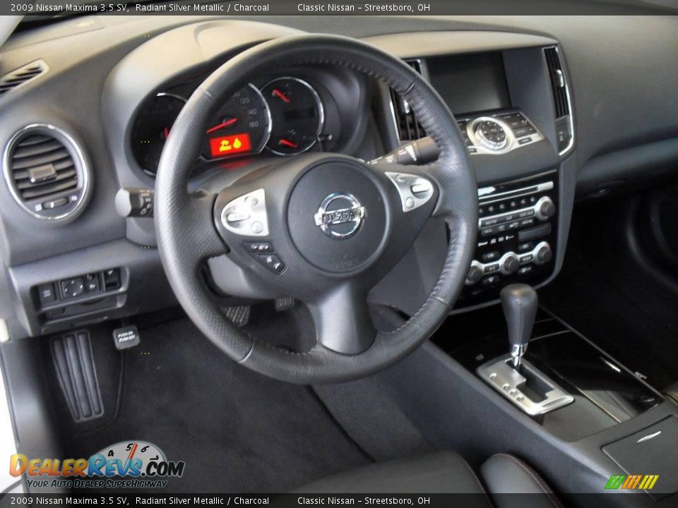 2009 Nissan Maxima 3.5 SV Radiant Silver Metallic / Charcoal Photo #15