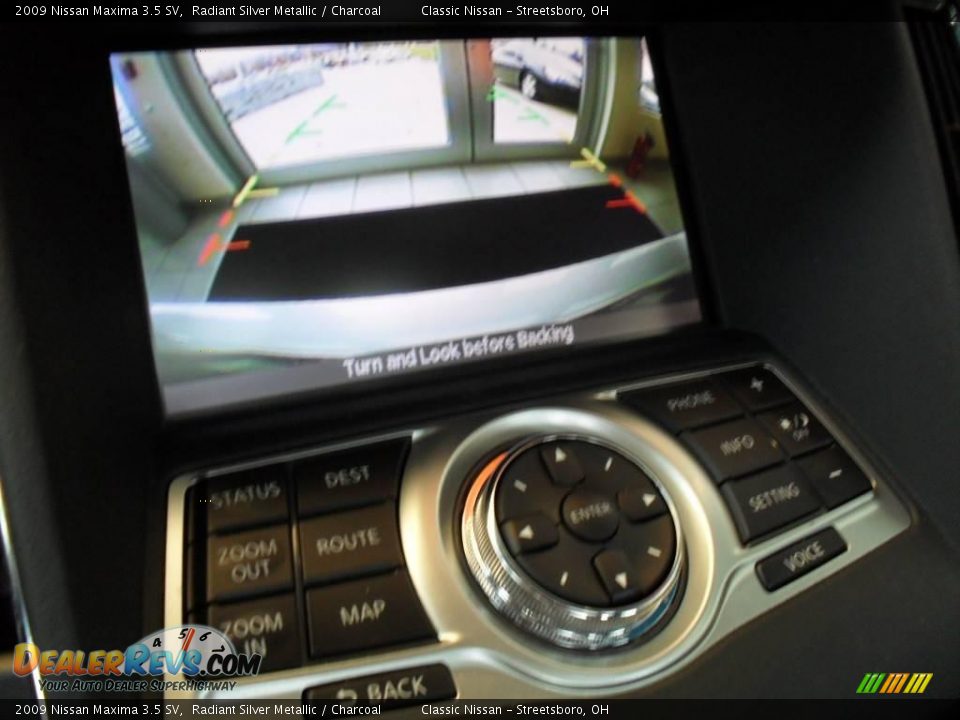 2009 Nissan Maxima 3.5 SV Radiant Silver Metallic / Charcoal Photo #33
