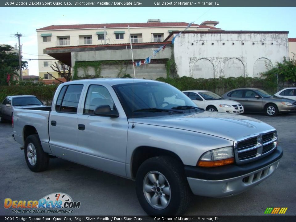 2004 Dodge Dakota Sport Quad Cab Bright Silver Metallic / Dark Slate Gray Photo #1