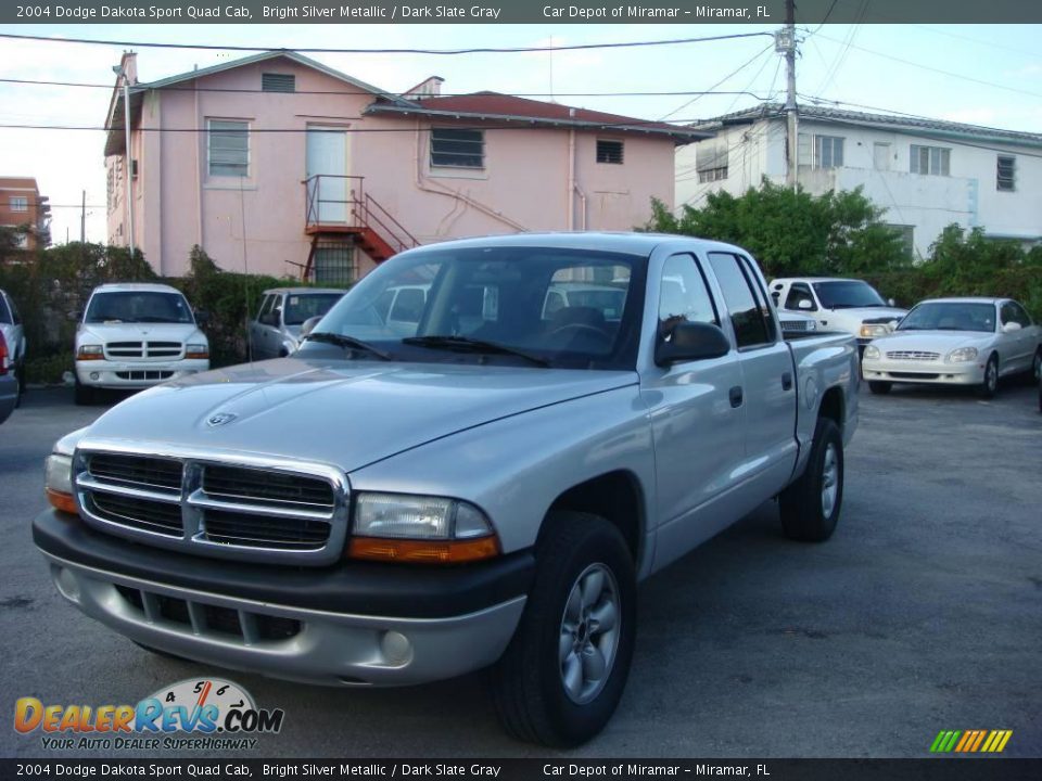 2004 Dodge Dakota Sport Quad Cab Bright Silver Metallic / Dark Slate Gray Photo #8