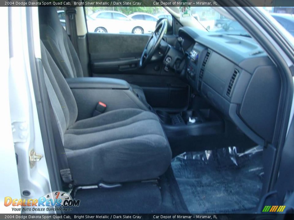 2004 Dodge Dakota Sport Quad Cab Bright Silver Metallic / Dark Slate Gray Photo #12