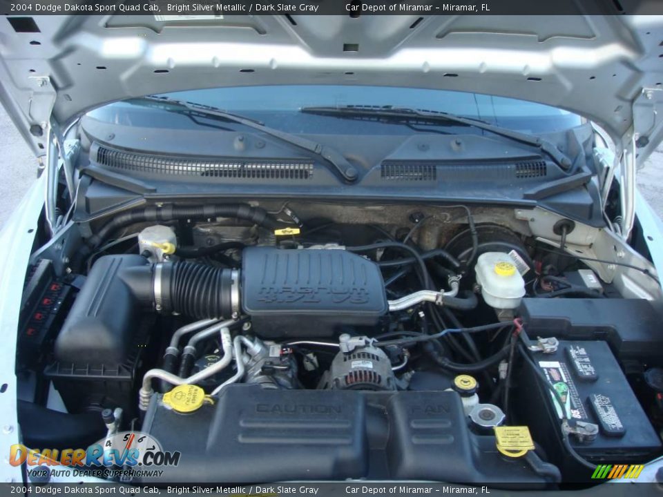 2004 Dodge Dakota Sport Quad Cab Bright Silver Metallic / Dark Slate Gray Photo #15