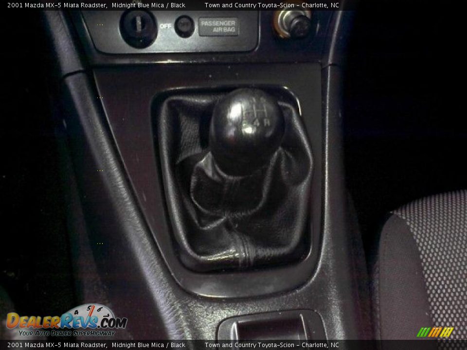 2001 Mazda MX-5 Miata Roadster Midnight Blue Mica / Black Photo #11