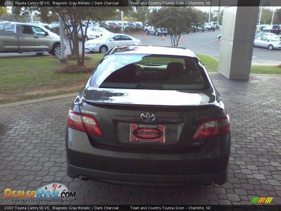 2007 Toyota Camry SE V6 Magnetic Gray Metallic / Dark Charcoal Photo #4