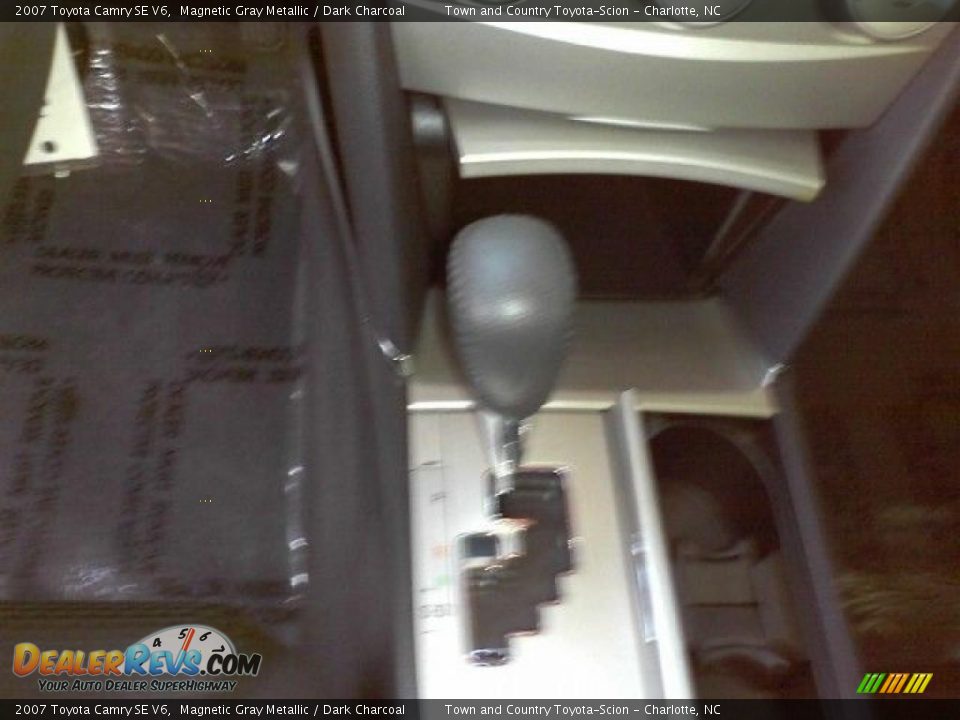 2007 Toyota Camry SE V6 Magnetic Gray Metallic / Dark Charcoal Photo #11