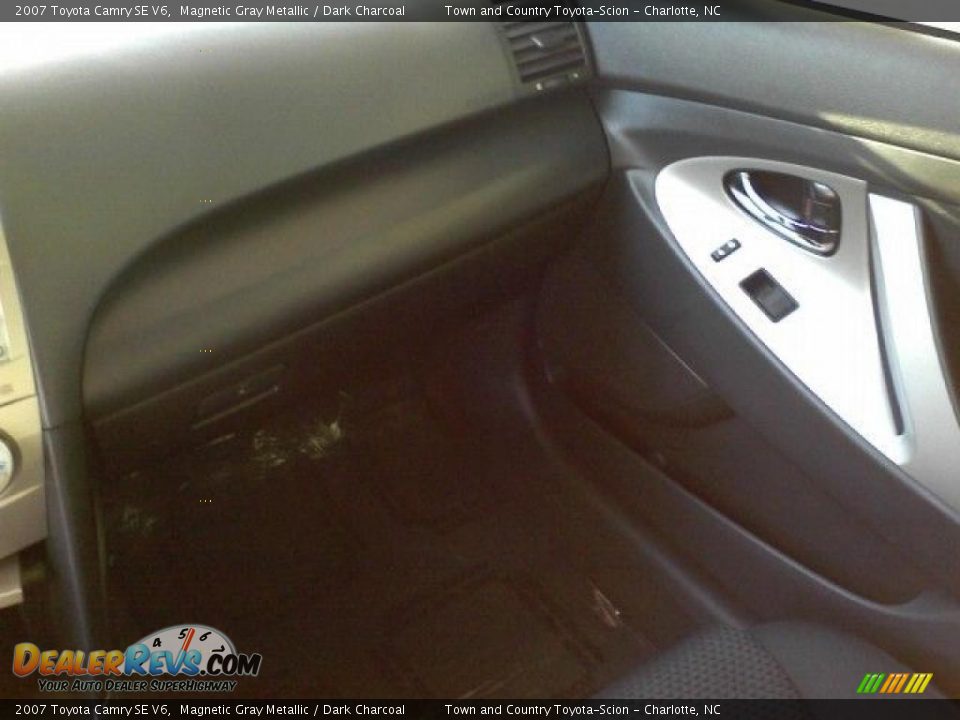 2007 Toyota Camry SE V6 Magnetic Gray Metallic / Dark Charcoal Photo #12