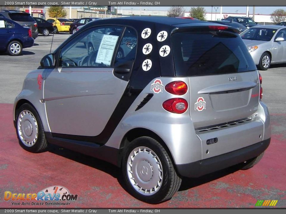 2009 Smart fortwo pure coupe Silver Metallic / Gray Photo #3