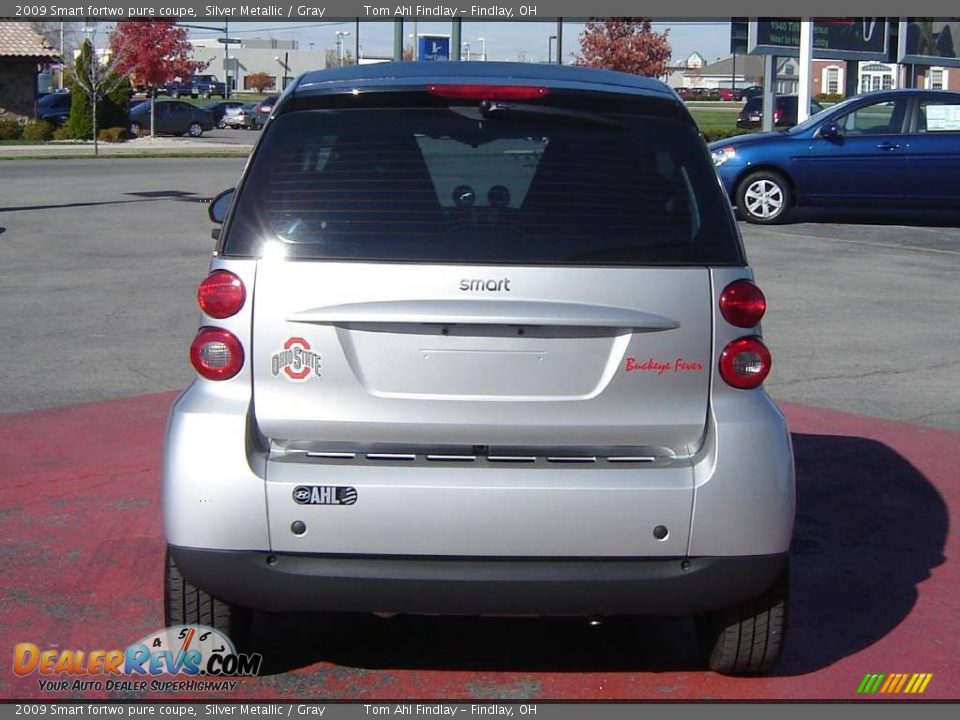 2009 Smart fortwo pure coupe Silver Metallic / Gray Photo #4