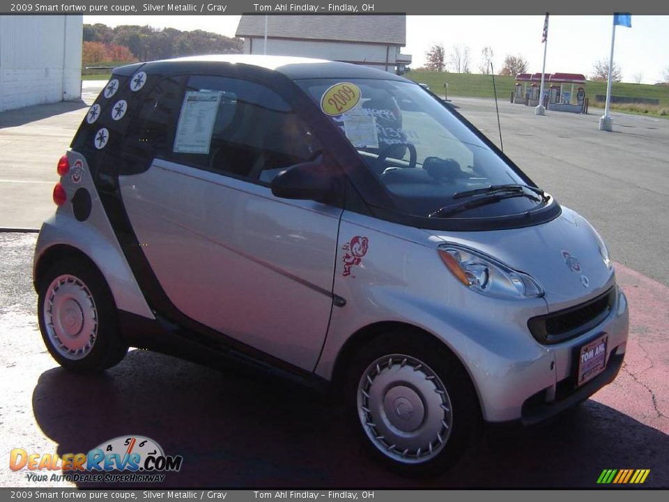 2009 Smart fortwo pure coupe Silver Metallic / Gray Photo #7