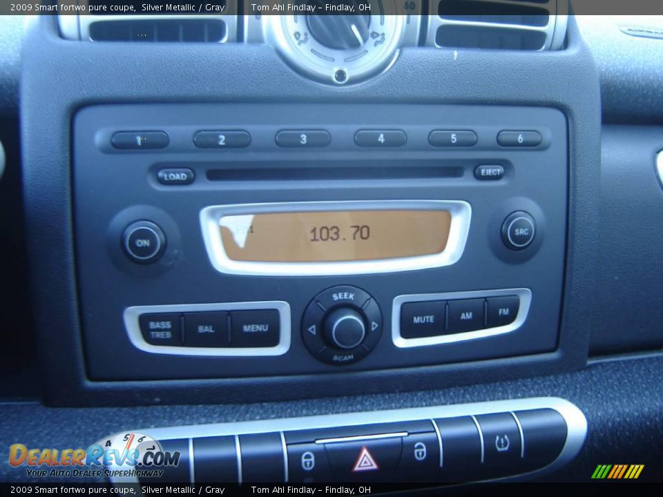 2009 Smart fortwo pure coupe Silver Metallic / Gray Photo #20