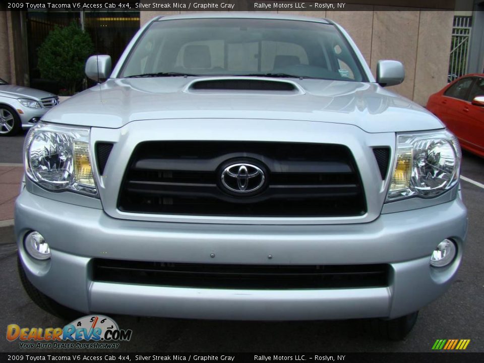 2009 Toyota Tacoma V6 Access Cab 4x4 Silver Streak Mica / Graphite Gray Photo #2