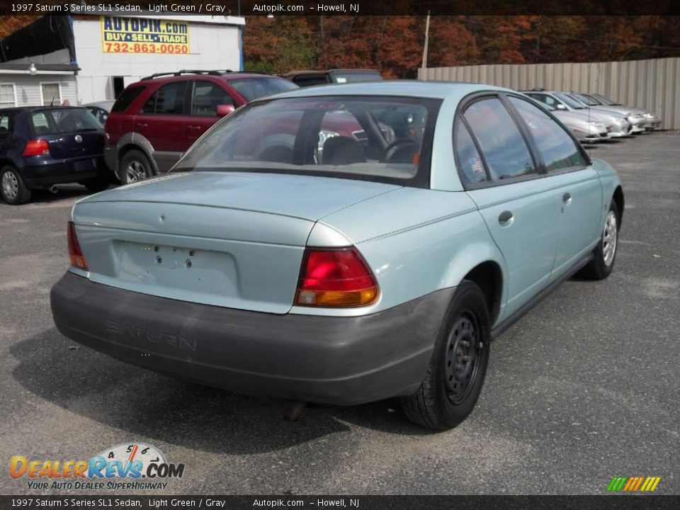 1997 Saturn S Series SL1 Sedan Light Green / Gray Photo #7