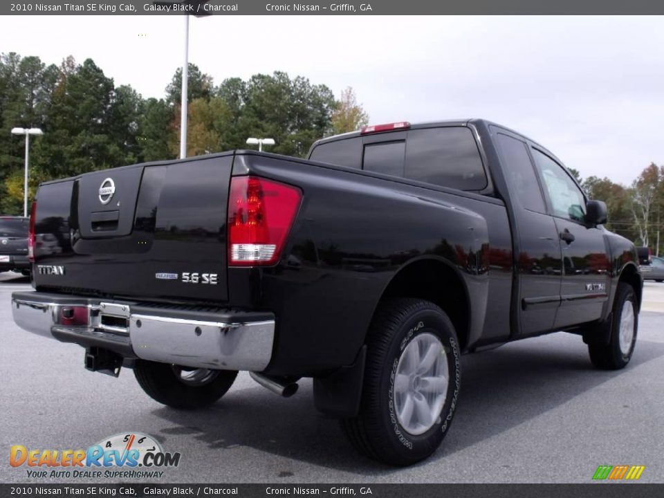 2010 Nissan Titan SE King Cab Galaxy Black / Charcoal Photo #5