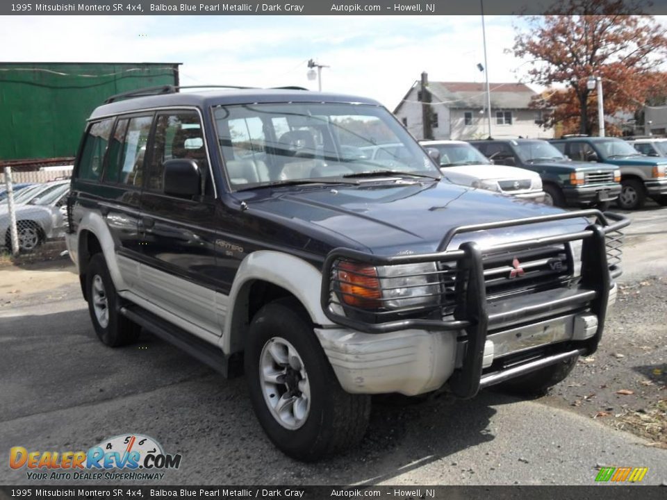 1995 Mitsubishi Montero SR 4x4 Balboa Blue Pearl Metallic / Dark Gray Photo #3