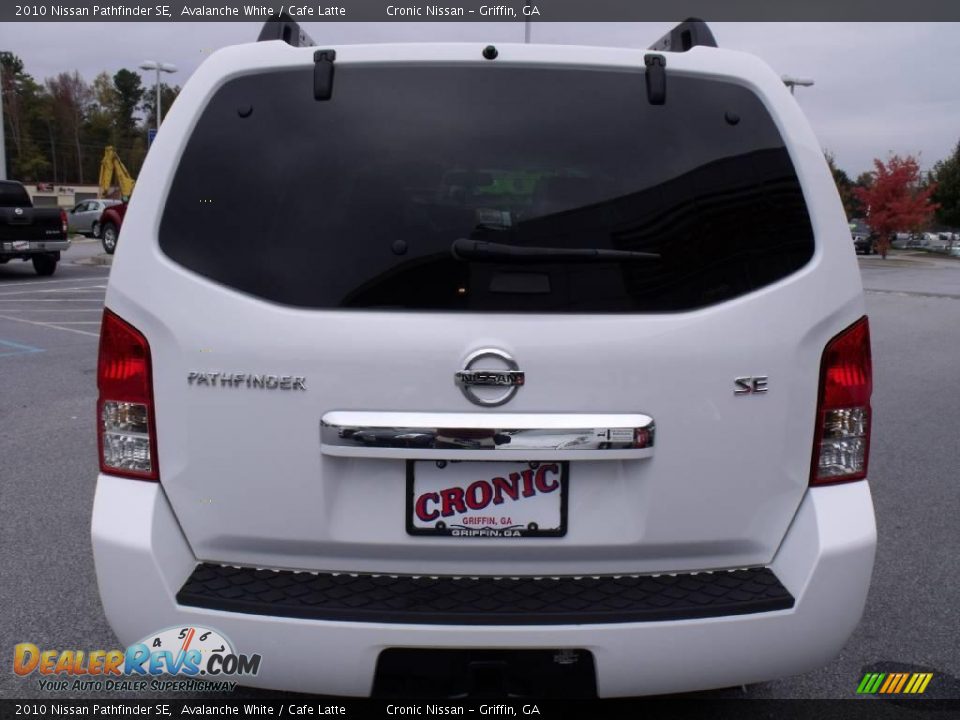 2010 Nissan Pathfinder SE Avalanche White / Cafe Latte Photo #4