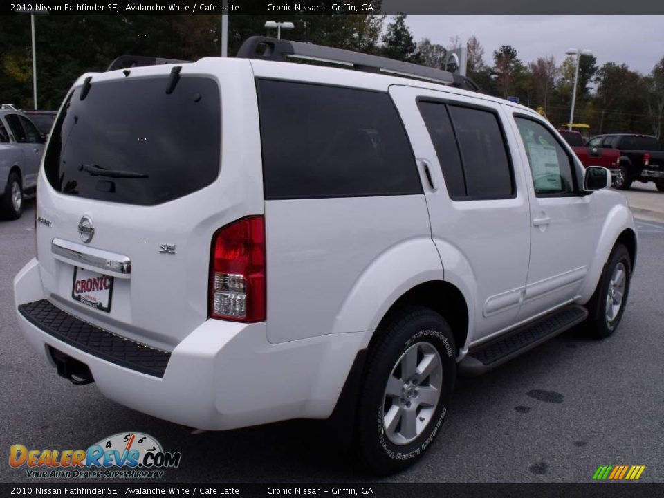 2010 Nissan Pathfinder SE Avalanche White / Cafe Latte Photo #5