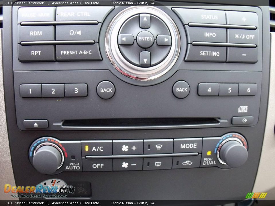 2010 Nissan Pathfinder SE Avalanche White / Cafe Latte Photo #14