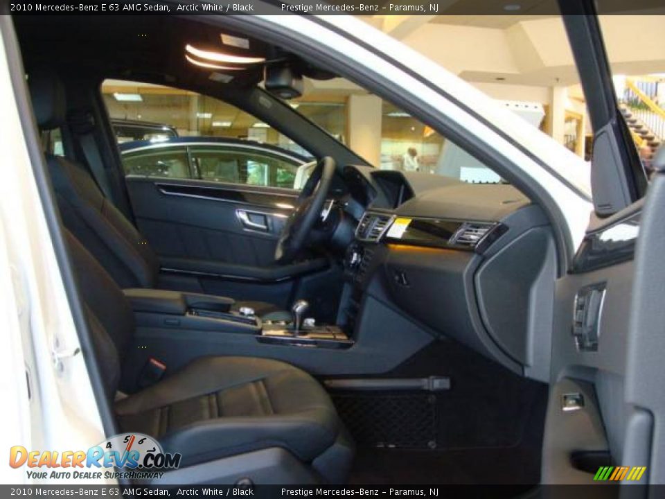 2010 Mercedes-Benz E 63 AMG Sedan Arctic White / Black Photo #9