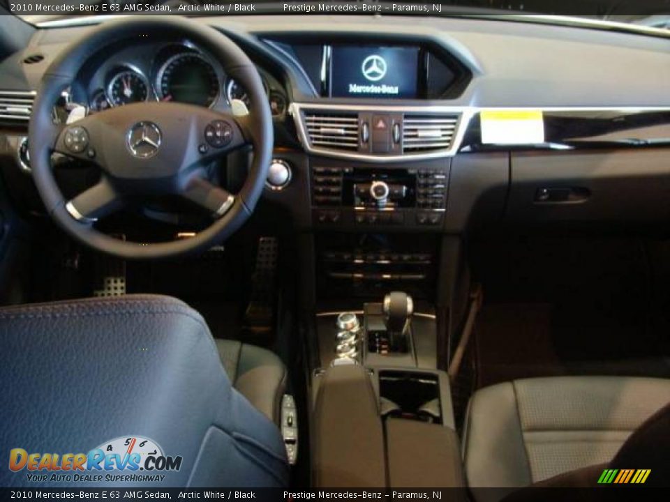 2010 Mercedes-Benz E 63 AMG Sedan Arctic White / Black Photo #10