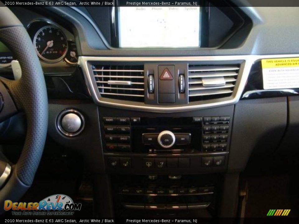 2010 Mercedes-Benz E 63 AMG Sedan Arctic White / Black Photo #12