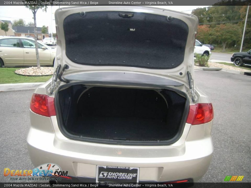 2004 Mazda MAZDA3 i Sedan Shimmering Sand Mica / Beige Photo #11