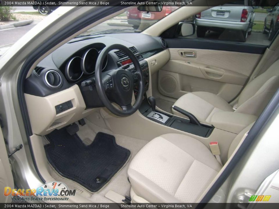 2004 Mazda MAZDA3 i Sedan Shimmering Sand Mica / Beige Photo #15