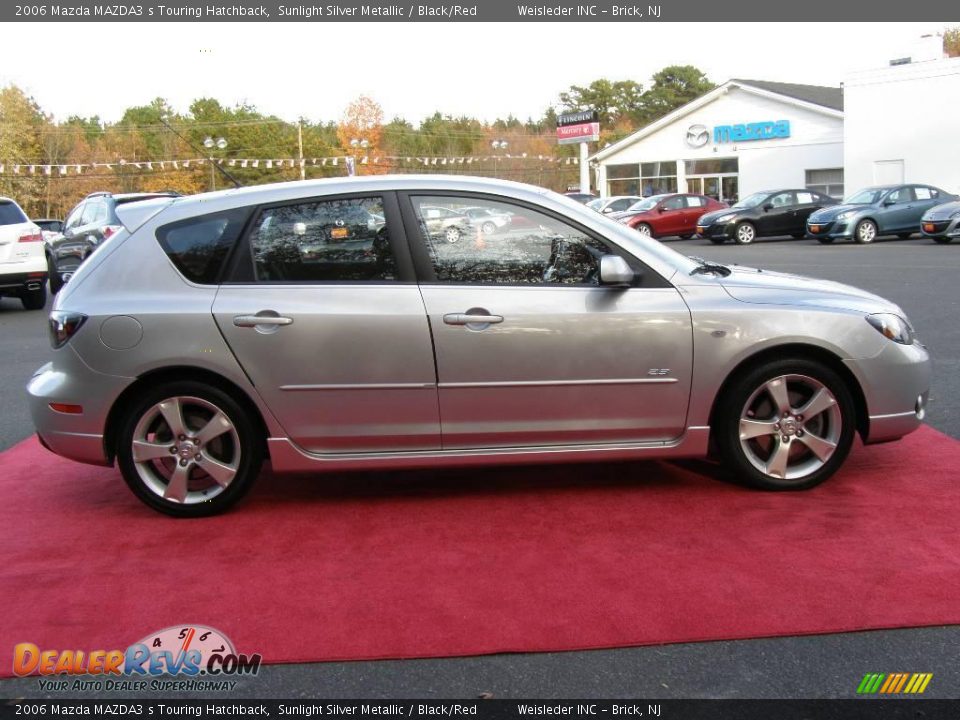 2006 Mazda MAZDA3 s Touring Hatchback Sunlight Silver Metallic / Black/Red Photo #4