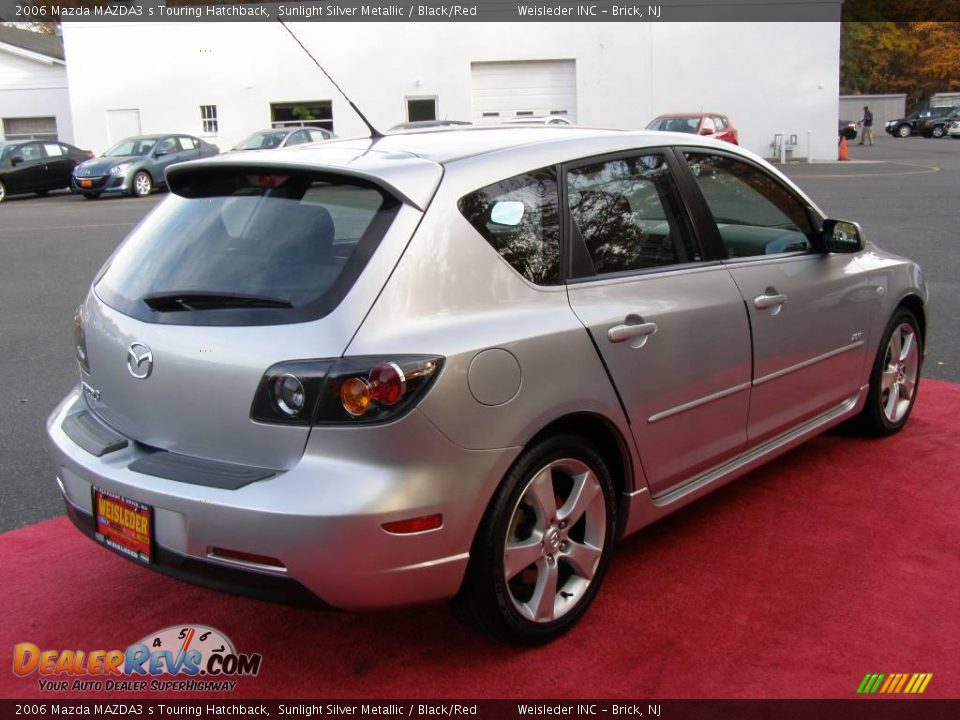 2006 Mazda MAZDA3 s Touring Hatchback Sunlight Silver Metallic / Black/Red Photo #7