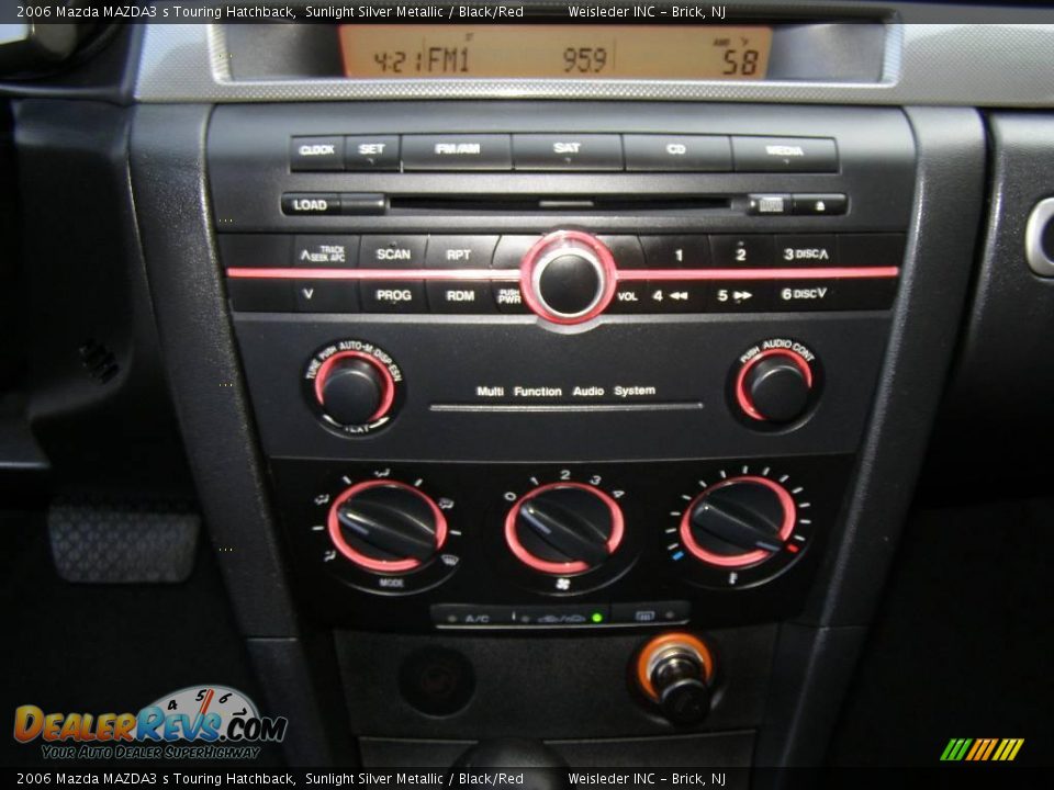 2006 Mazda MAZDA3 s Touring Hatchback Sunlight Silver Metallic / Black/Red Photo #15