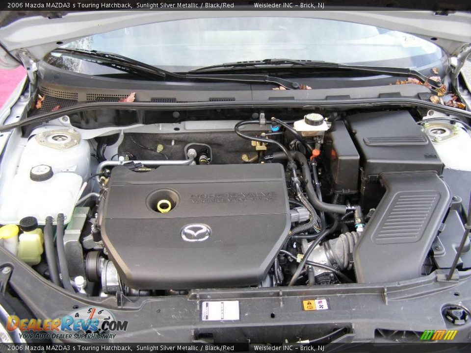 2006 Mazda MAZDA3 s Touring Hatchback Sunlight Silver Metallic / Black/Red Photo #25
