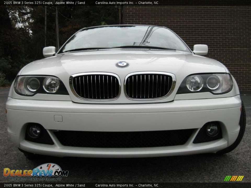2005 BMW 3 Series 325i Coupe Alpine White / Sand Photo #3