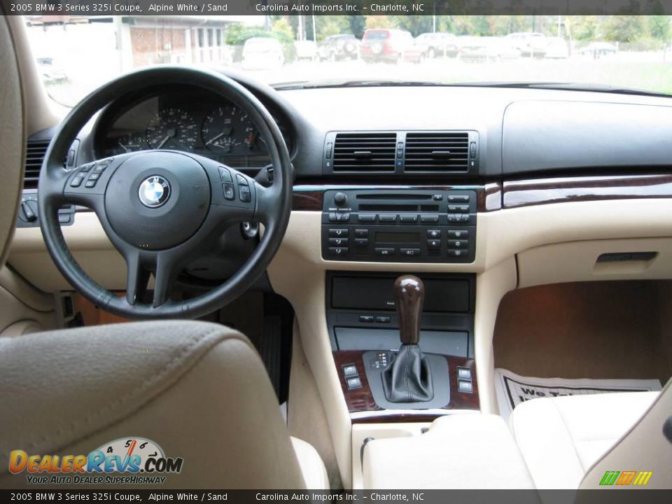2005 BMW 3 Series 325i Coupe Alpine White / Sand Photo #11