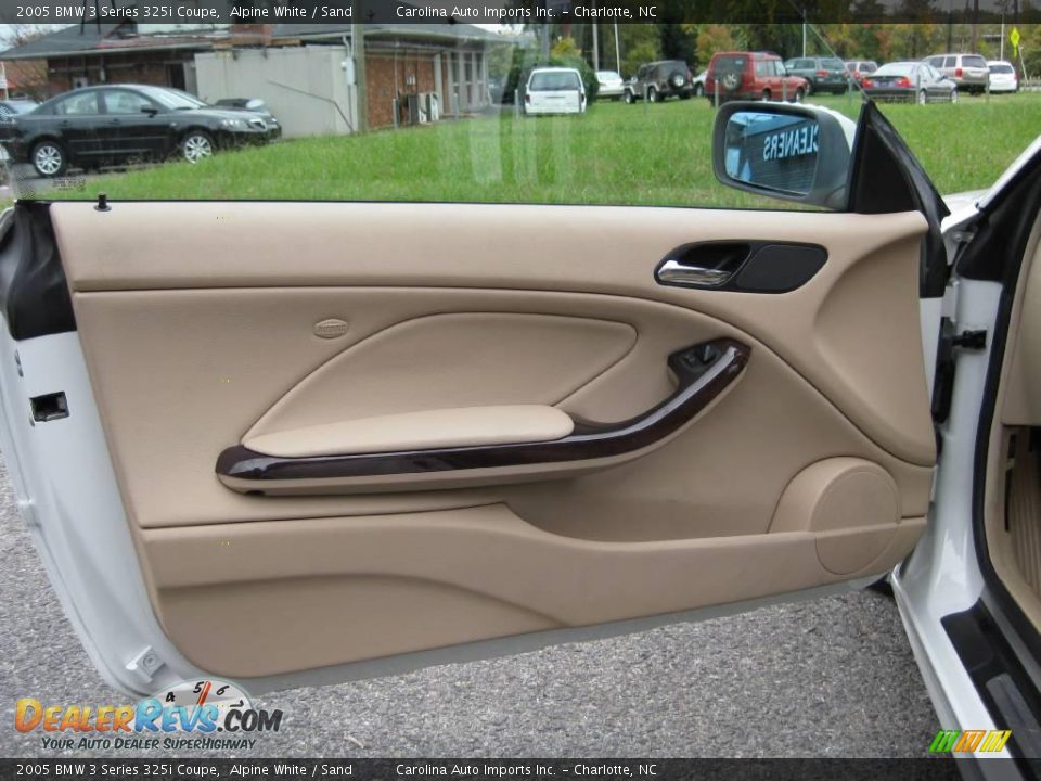 2005 BMW 3 Series 325i Coupe Alpine White / Sand Photo #15