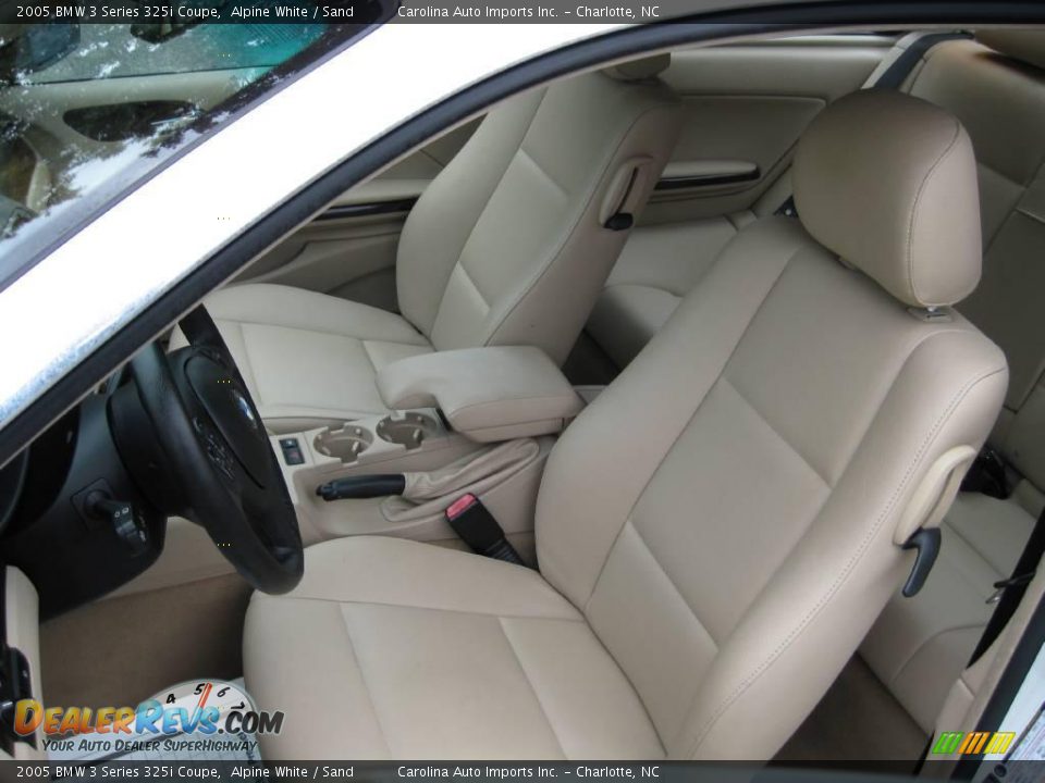2005 BMW 3 Series 325i Coupe Alpine White / Sand Photo #16