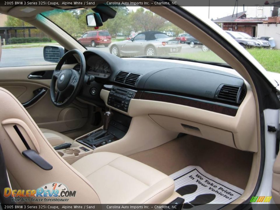 2005 BMW 3 Series 325i Coupe Alpine White / Sand Photo #20
