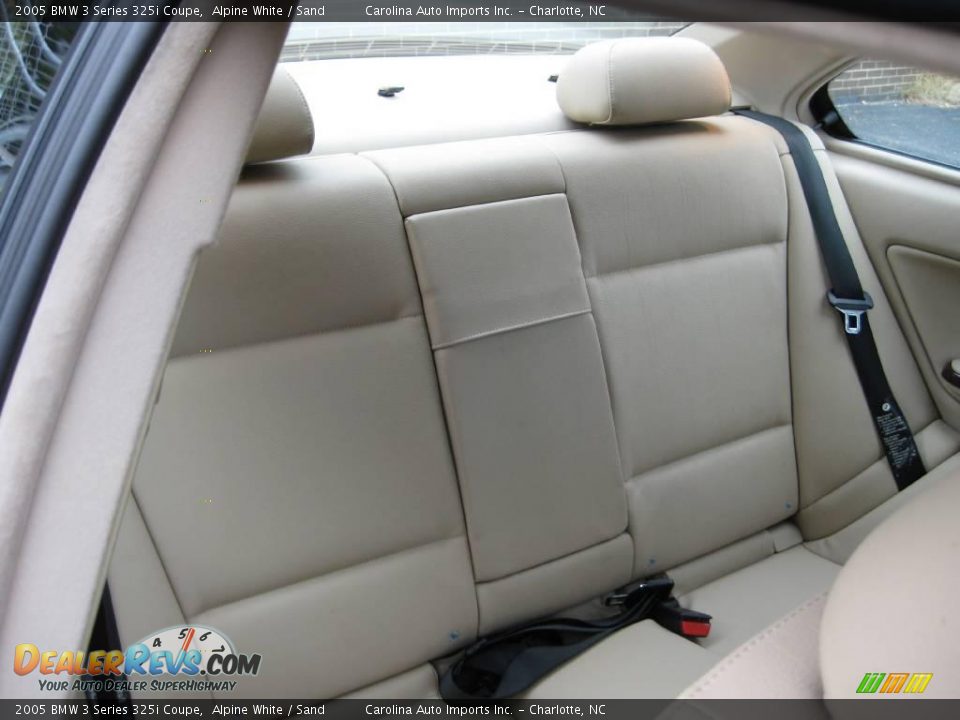 2005 BMW 3 Series 325i Coupe Alpine White / Sand Photo #23