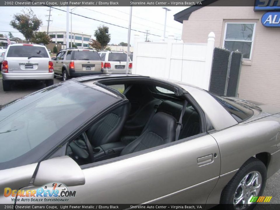 2002 Chevrolet Camaro Coupe Light Pewter Metallic / Ebony Black Photo #11