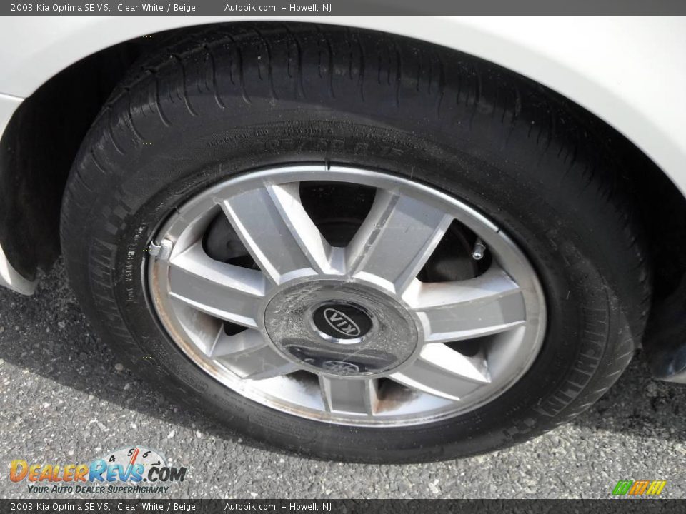 2003 Kia Optima SE V6 Clear White / Beige Photo #18