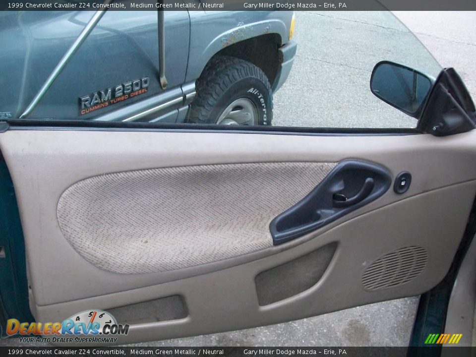 1999 Chevrolet Cavalier Z24 Convertible Medium Green Metallic / Neutral Photo #10