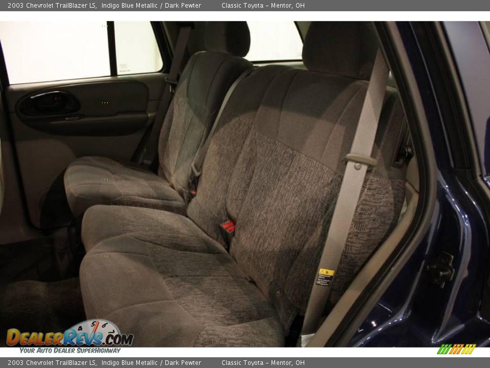 2003 Chevrolet TrailBlazer LS Indigo Blue Metallic / Dark Pewter Photo #16