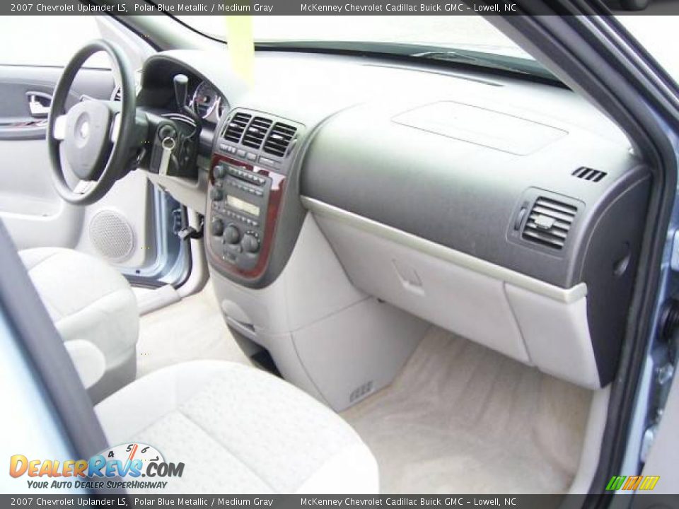 2007 Chevrolet Uplander LS Polar Blue Metallic / Medium Gray Photo #16