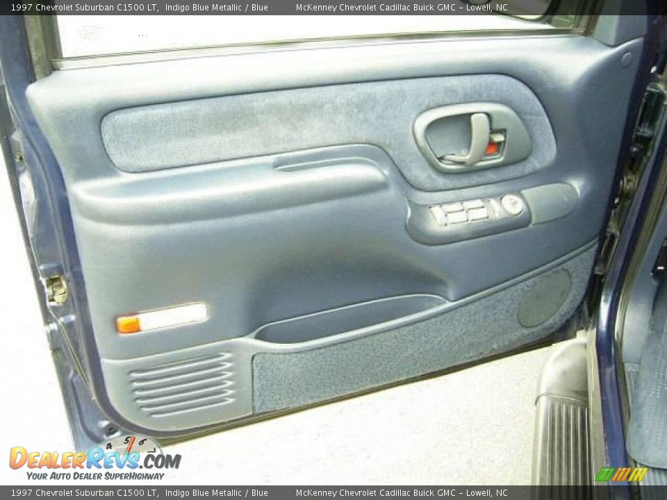 1997 Chevrolet Suburban C1500 LT Indigo Blue Metallic / Blue Photo #7