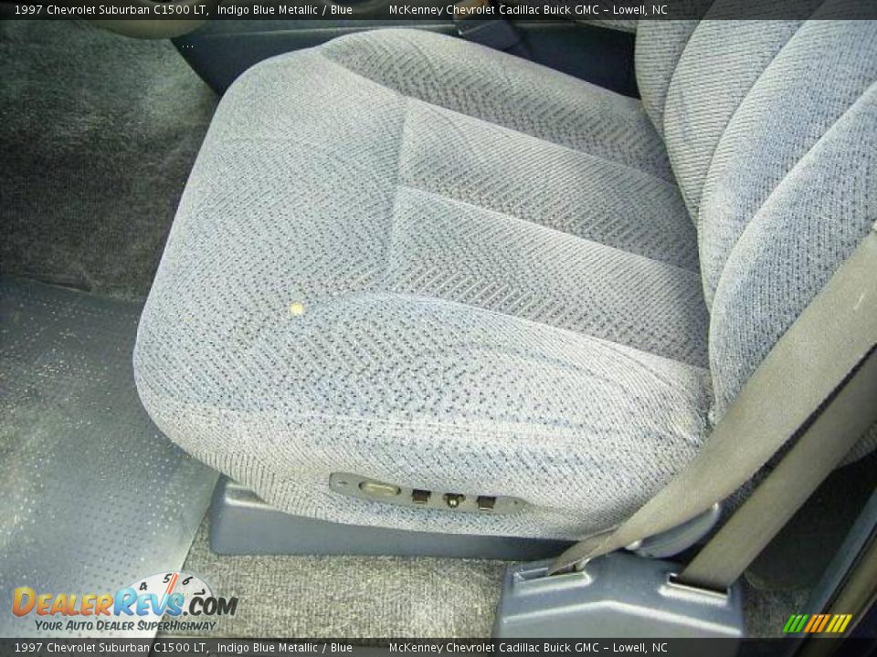 1997 Chevrolet Suburban C1500 LT Indigo Blue Metallic / Blue Photo #8