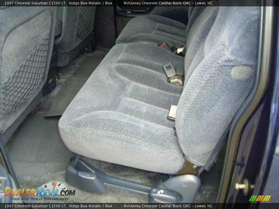 1997 Chevrolet Suburban C1500 LT Indigo Blue Metallic / Blue Photo #11