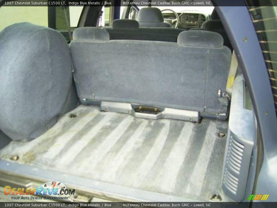 1997 Chevrolet Suburban C1500 LT Indigo Blue Metallic / Blue Photo #12