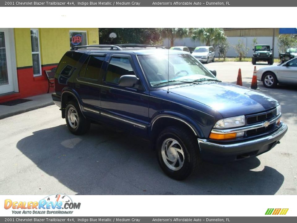 2001 Chevrolet Blazer Trailblazer 4x4 Indigo Blue Metallic / Medium Gray Photo #3