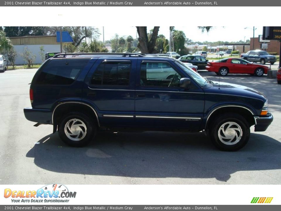 2001 Chevrolet Blazer Trailblazer 4x4 Indigo Blue Metallic / Medium Gray Photo #4
