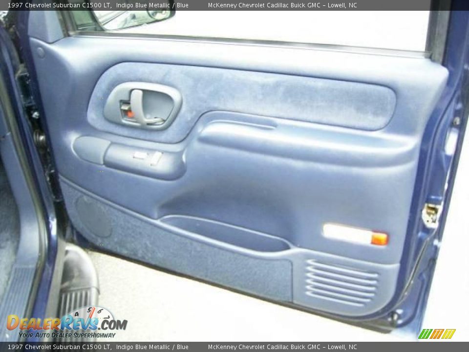 1997 Chevrolet Suburban C1500 LT Indigo Blue Metallic / Blue Photo #17
